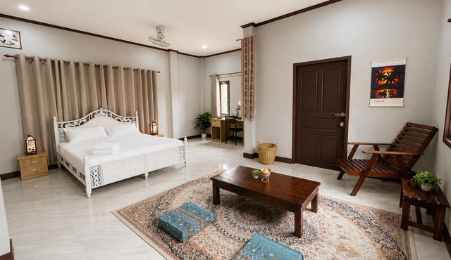 Ban Loom Guesthouse & Weaving Workshop in Luang Prabang