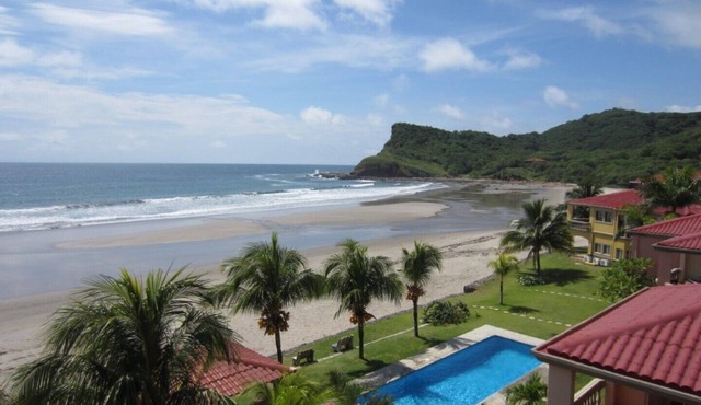 BEACH FRONT Hacienda Iguana Villa A11 1bd/1ba in Tola