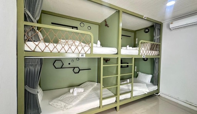 Beach Yard Hostel