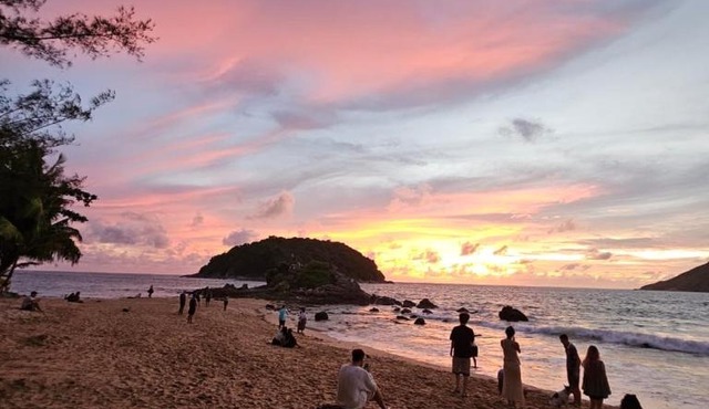 Beachfront bungalow south of Phuket