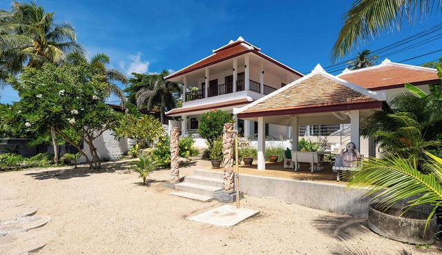 Beachfront Villa- 5 Bedrooms. Lamai Area. Private Pool. Housekeeper Provided.