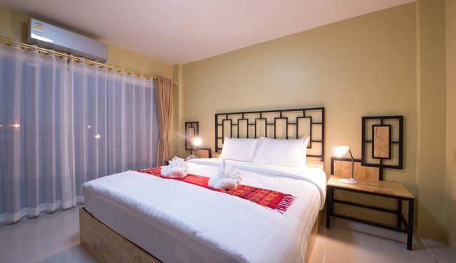 Bees Smile Hotel