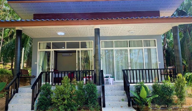 Big's Mom Bungalows in Ko Lanta