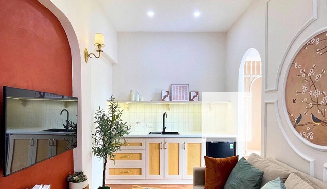 Boutique Heritage Hotel apartment-Superb Old street View-ElevatorSuper Central in Hà Nội