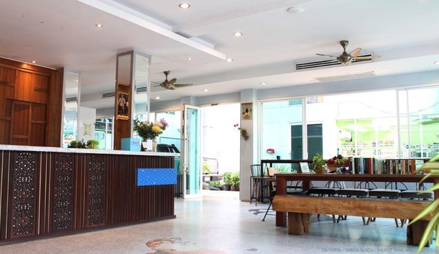:) Boutique hotel standard room #08, Karon beach in phuket