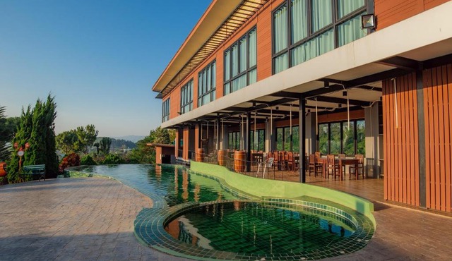 Breezehill Khao Kho Hotel