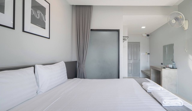 C2U Hotel Uthai Thani - Adults Only