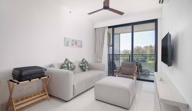 Cassia Residences, Two-Bedroom 1502 D Deluxe Lake