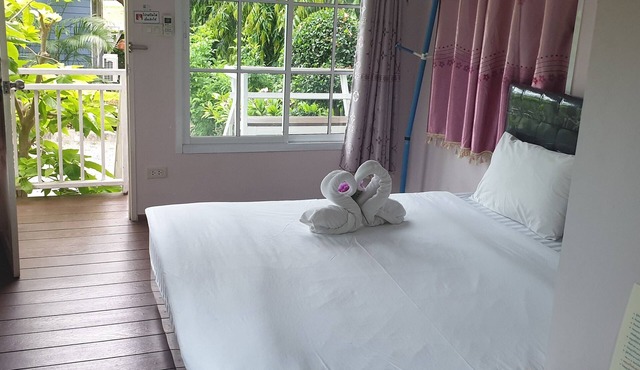 Chomtawan Home