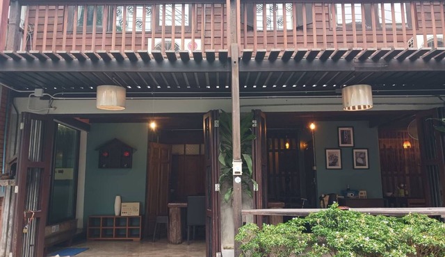Comfort room near by Thapae Gate
