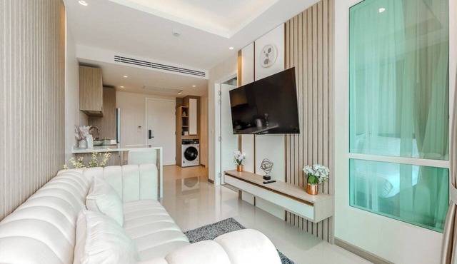 CoWorking Pool-Gym-Game Room+Cinema the city C220