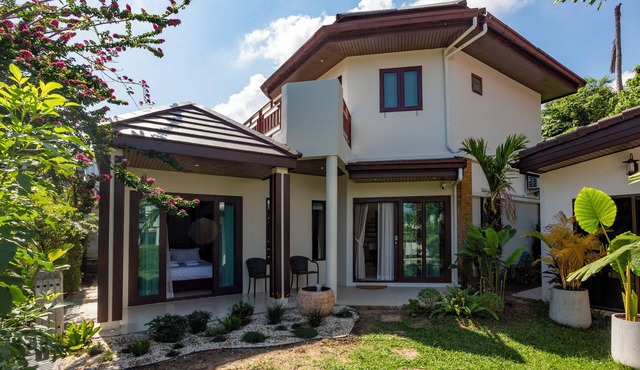 Cozy design-house w/swimmingpool & garden - Esrah Home