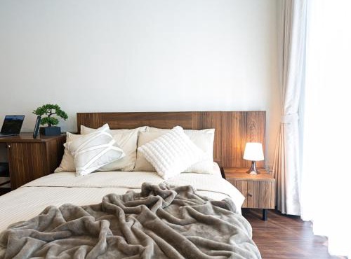 Cozy Local Home with Garden near True Digital Park in Bangna