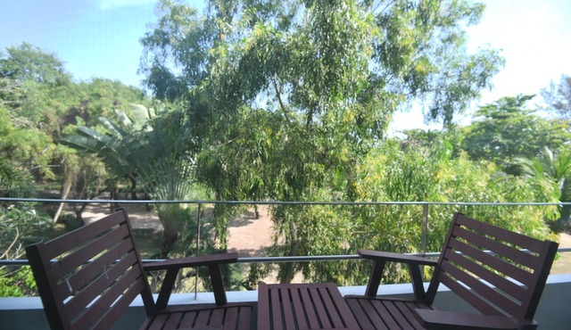 Cozy Studio with private beach R8