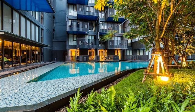 D268 Convenient pool view apartment at The Deck