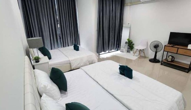 DA Airport Hotel in Sa Khu