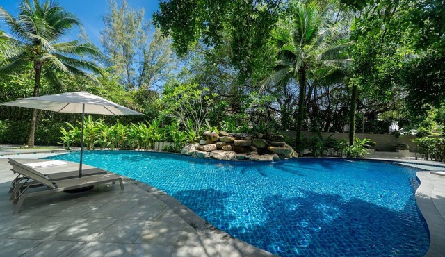 Direct Pool Access - Modern 1BR - 104 @ The Title - Walk to Beach & Airport in Sakhu
