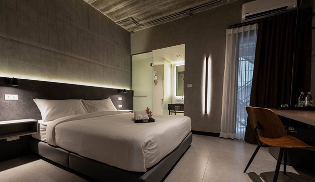 Ex2 Hotel