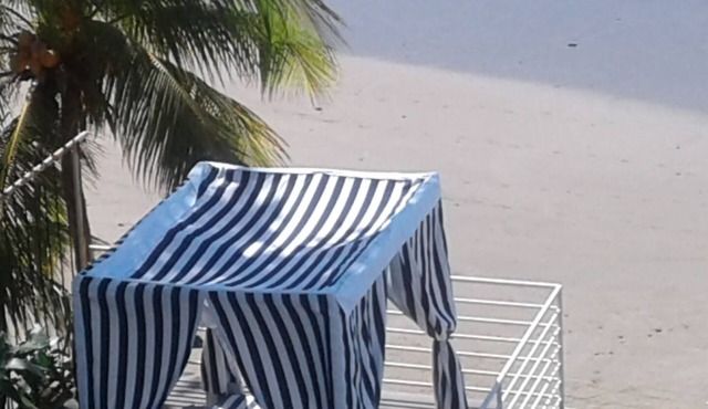 Fabulous New beachfront Apt with private rooftop, terrace - Short & Long term