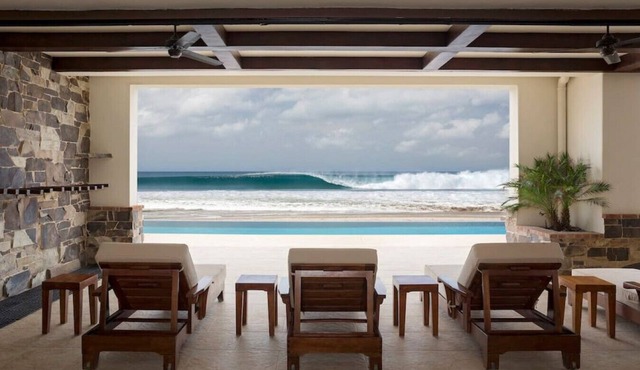 Fort Walker (Beachfront House) in Hacienda Iguana