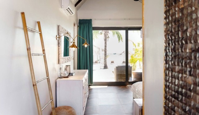 Golden Beach Resort in Koh Rong