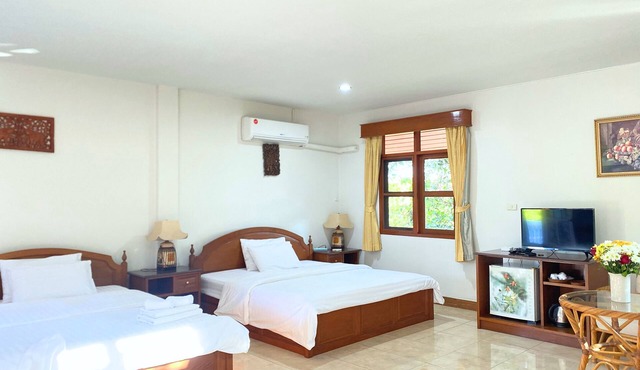 Golden Cupids Hotel