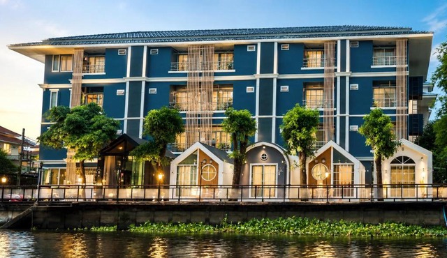 Grace Riverfront Villa Near Suvarnabhumi Airport in Lat Krabang