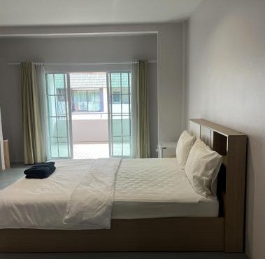 Hongheng Beach Residence - Walk to Jomtien & Night Market ! in Jomtien Beach