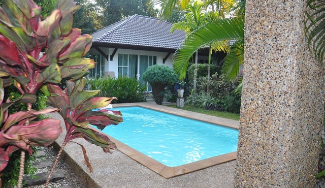House with swimming pool