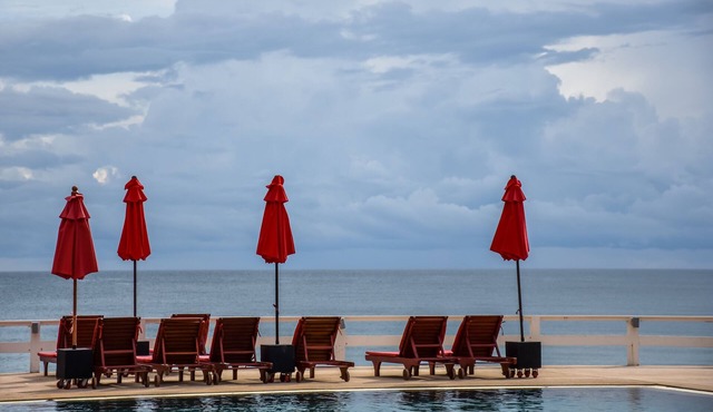 Hua Hin Beach-Front Duplex in Tambon Nong Kae
