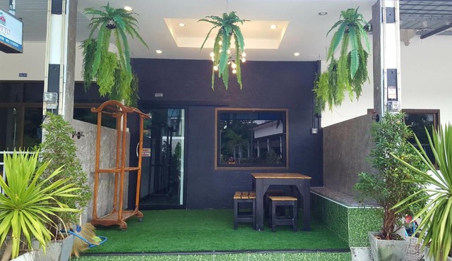 I-Talay Garden