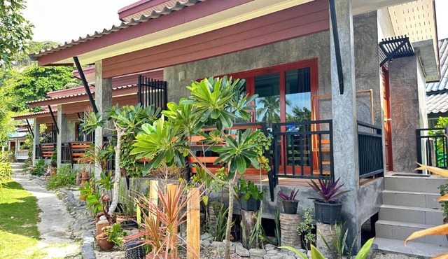 Ibiza Bungalows in Haad Yao