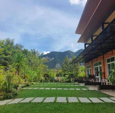 Khao Sok Country Resort
