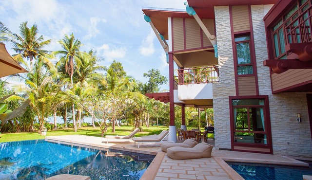 Krabi Beachfront Amatapura Villa 1