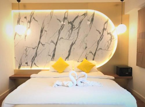 La La Moon Krabi Poshtel'n' Pool