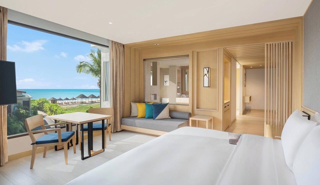 Le Meridien Khao Lak Resort & Spa in Khao Lak