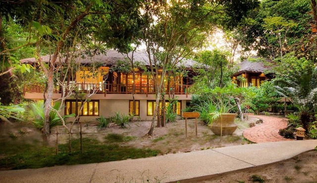 Luxury 3 Bedroom Pool Villa Baan Nai Faan !!