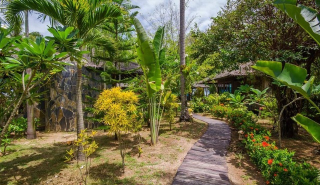 Luxury 3 Bedroom Villa Baan Madelaine !!