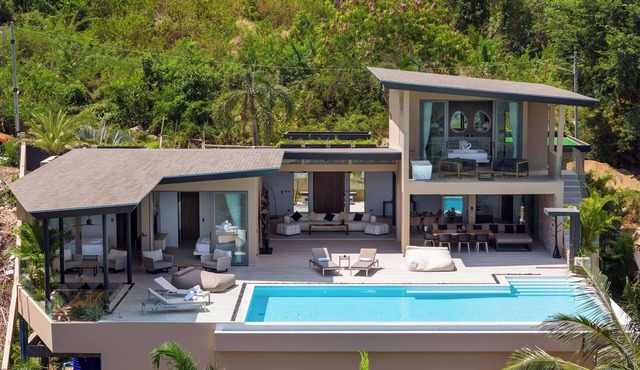 Luxury 4 bedroom villa in Koh Samui with stunning sea views to Koh Phangan