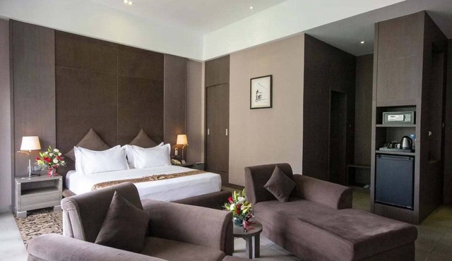 LUXURY Hotel in Phnom Penh