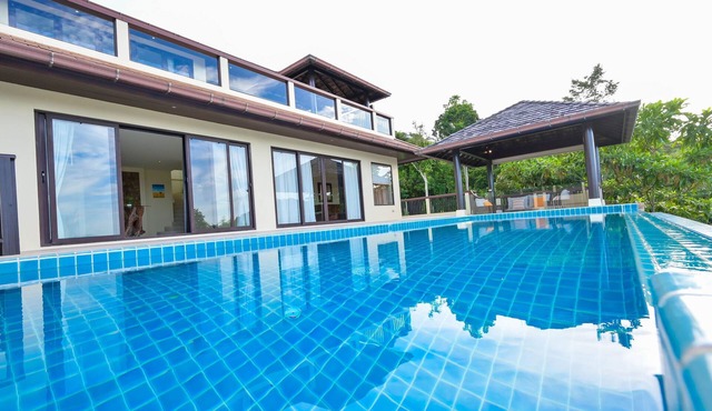 Luxury sea view Thai-style pool villa