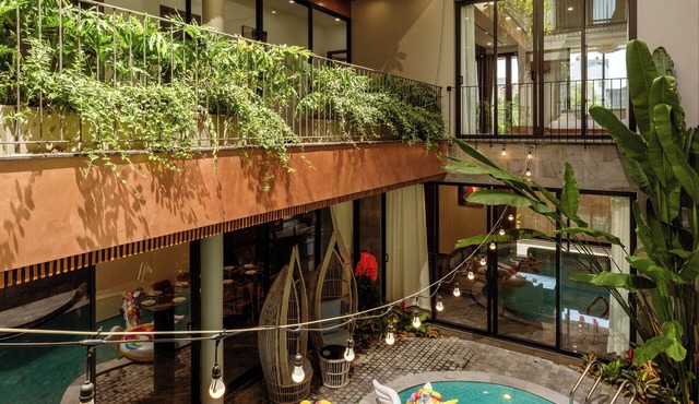 Luxury Villa with 07Bedrooms, Private Pools, Jacuzzi, Sauna, Gym, BBQ, Karaoke. in Đà Nẵng