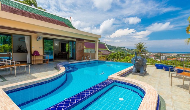 Luxury Villa with private chef, full staff, wonderful views