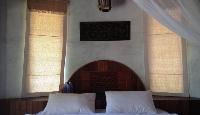 Malibu Beach Bungalows