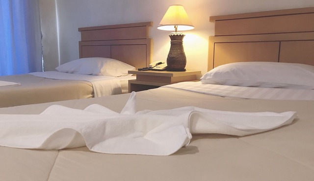Maneerote Hotel Surin