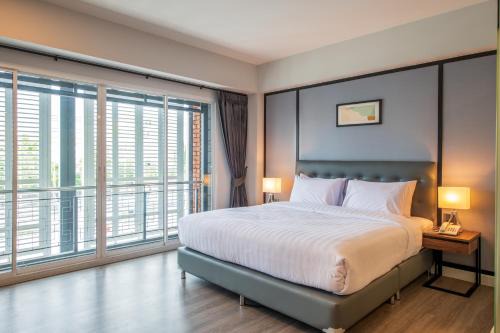 Mayson Place Hotel in Samutprakarn