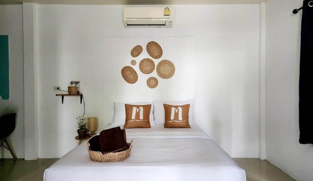 Minnie Seaview Resort