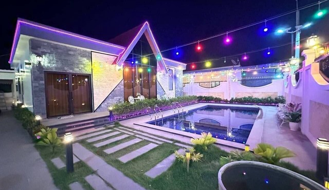 Modern private villa in Kampot for 10 people in Kampot