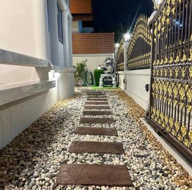 Naka Central Happy Home in Phuket city in Ban Rangeng