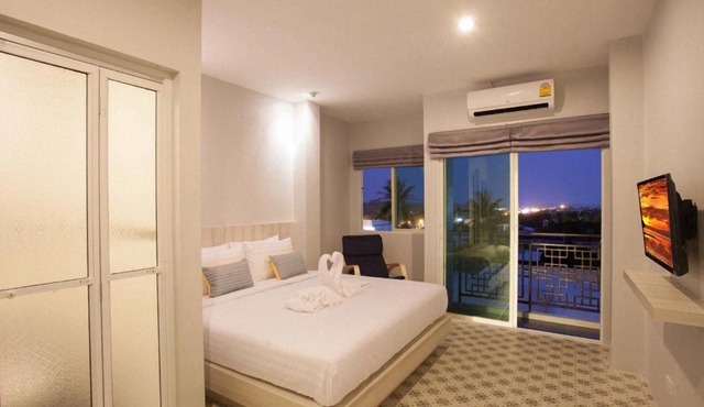 Nature Pine Phuket เนเชอร์ไพน์ภูเก็ต